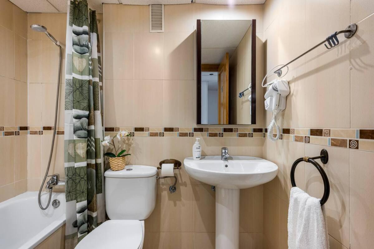 Lunaroom Center & Quiet Guesthouse Malaga Exterior photo